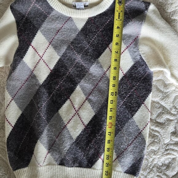 Classic Alfred Dunner Argyle Light/Dark Gray & White Sweater Size S - Picture 8 of 8